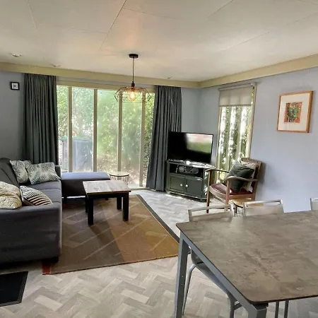 Chalet With Scenic Terrace *