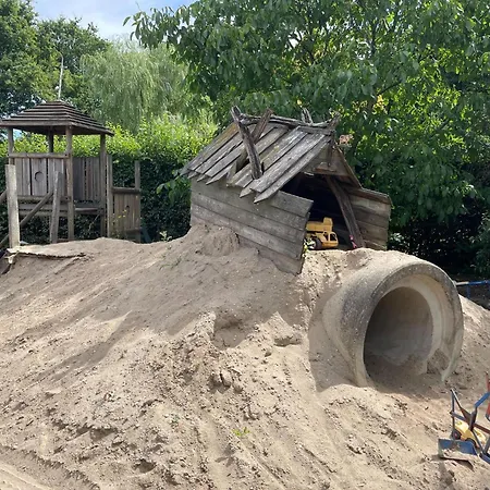 With Scenic Terrace * Uden