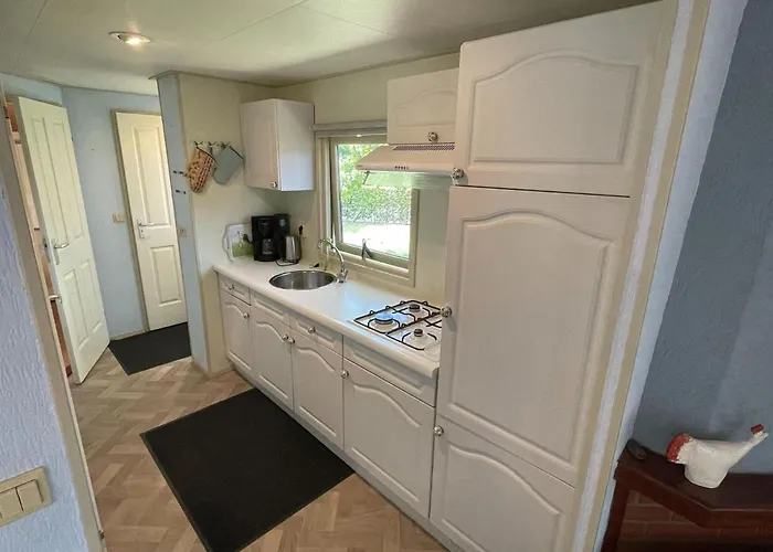 Chalet With Scenic Terrace *