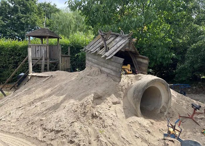 With Scenic Terrace * Uden