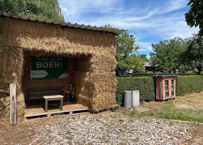 Chalet With Scenic Terrace Uden